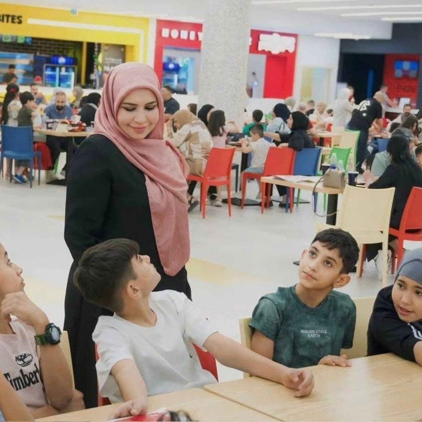 فعالية إنسانية لدعم الأطفال