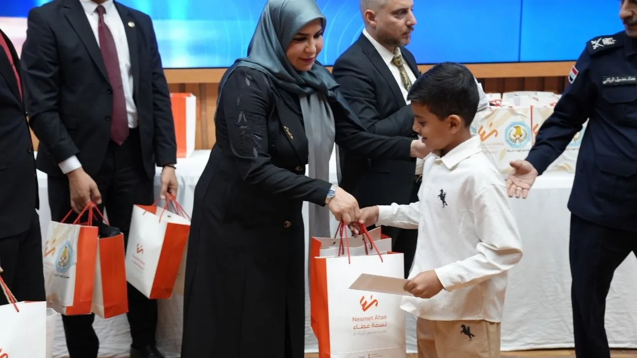 كسوة مدرسية لأبناء شهداء وجرحى الوطن - صورة 2